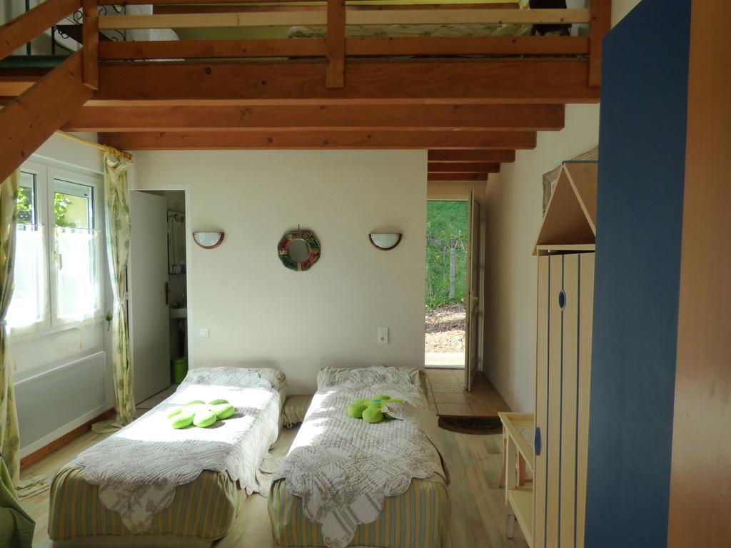 Bed and Breakfast Beau Site Guimauve Et Vieilles Dentelles Royères-Saint-Léonard Exterior foto
