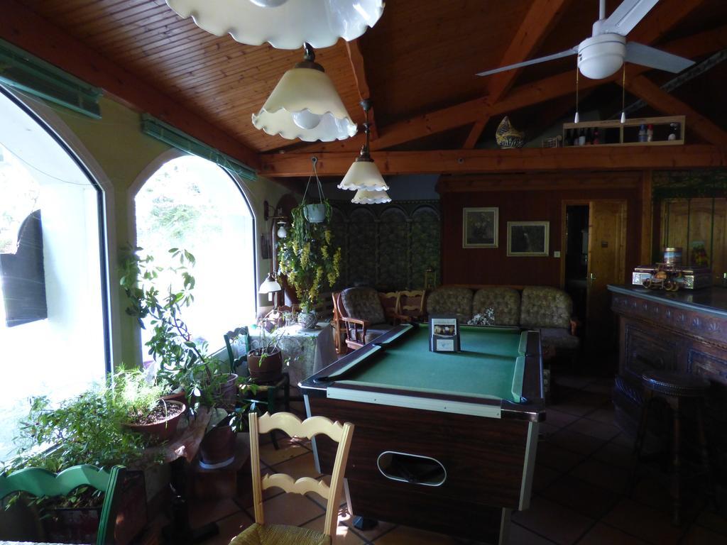 Bed and Breakfast Beau Site Guimauve Et Vieilles Dentelles Royères-Saint-Léonard Exterior foto